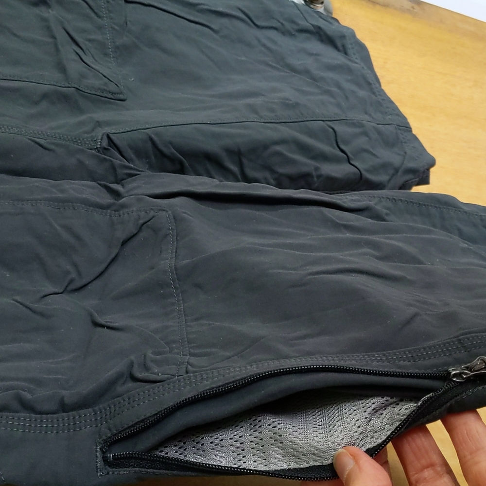 REI men's nylon shorts - Picture 4 of 11